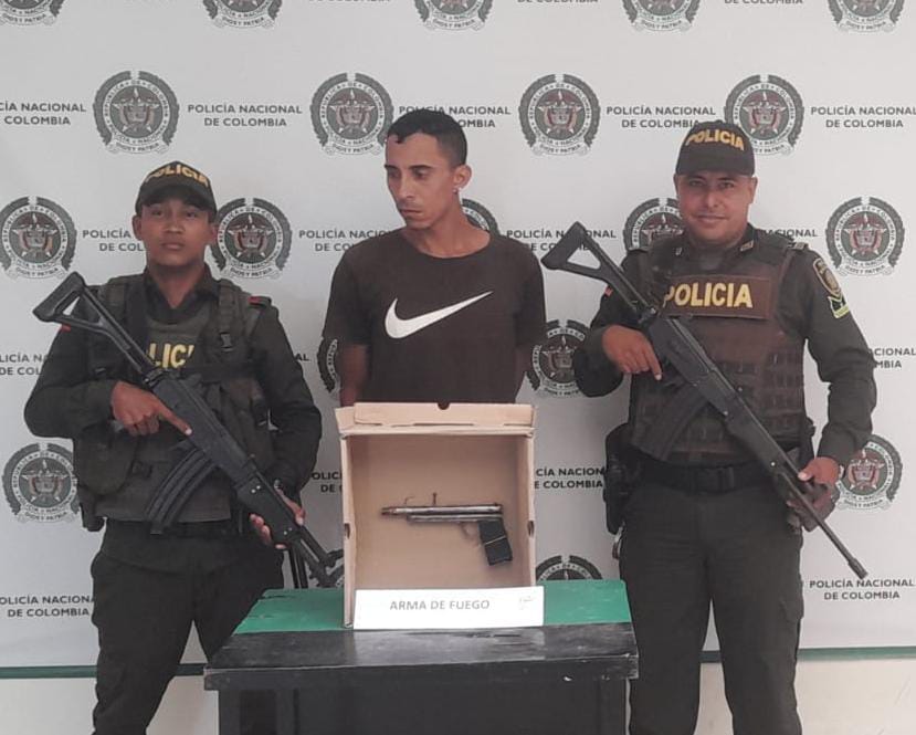 Capturados por porte ilegal de armas de fuego en Santo Tomás y